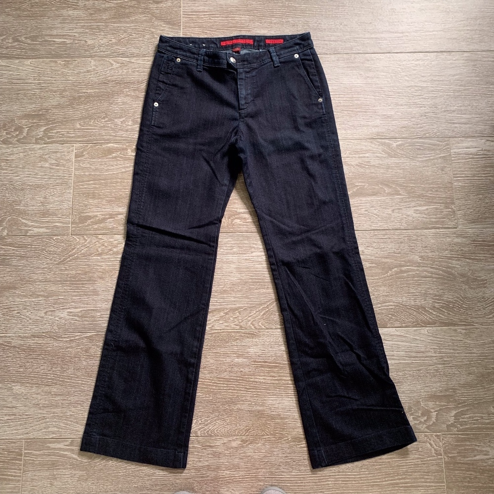Women's Trouser Jeans in Dark Wash